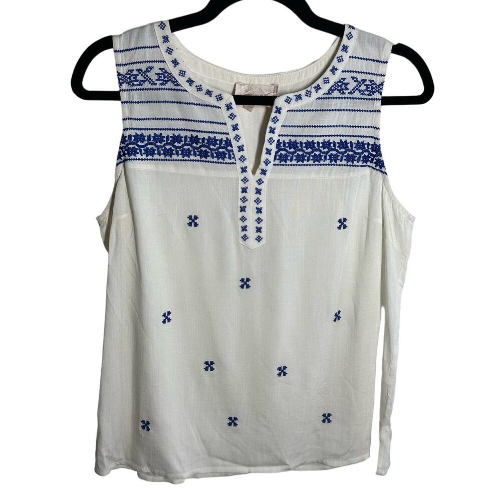Skies are Blue Women's White Blue Embroidered Boho Tank Top Size Small